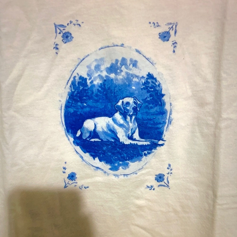 Anthropologie White Tee with Blue Dog Medallion - Picture 3 of 3